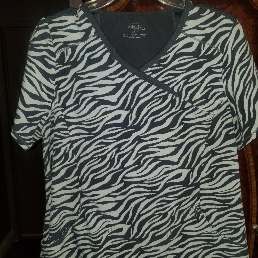 Infinity Scrub top